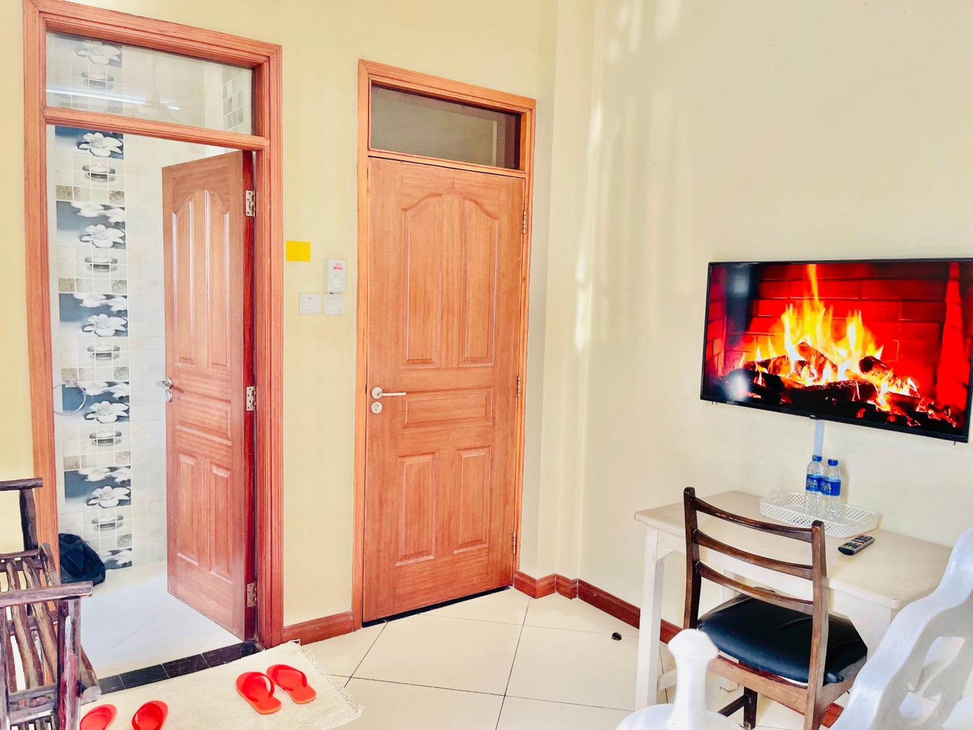 Elna'S Nyali - Work & Unwind - Pool, Sea Views, Ac & Fast Wi-Fi Mombasa Exterior foto