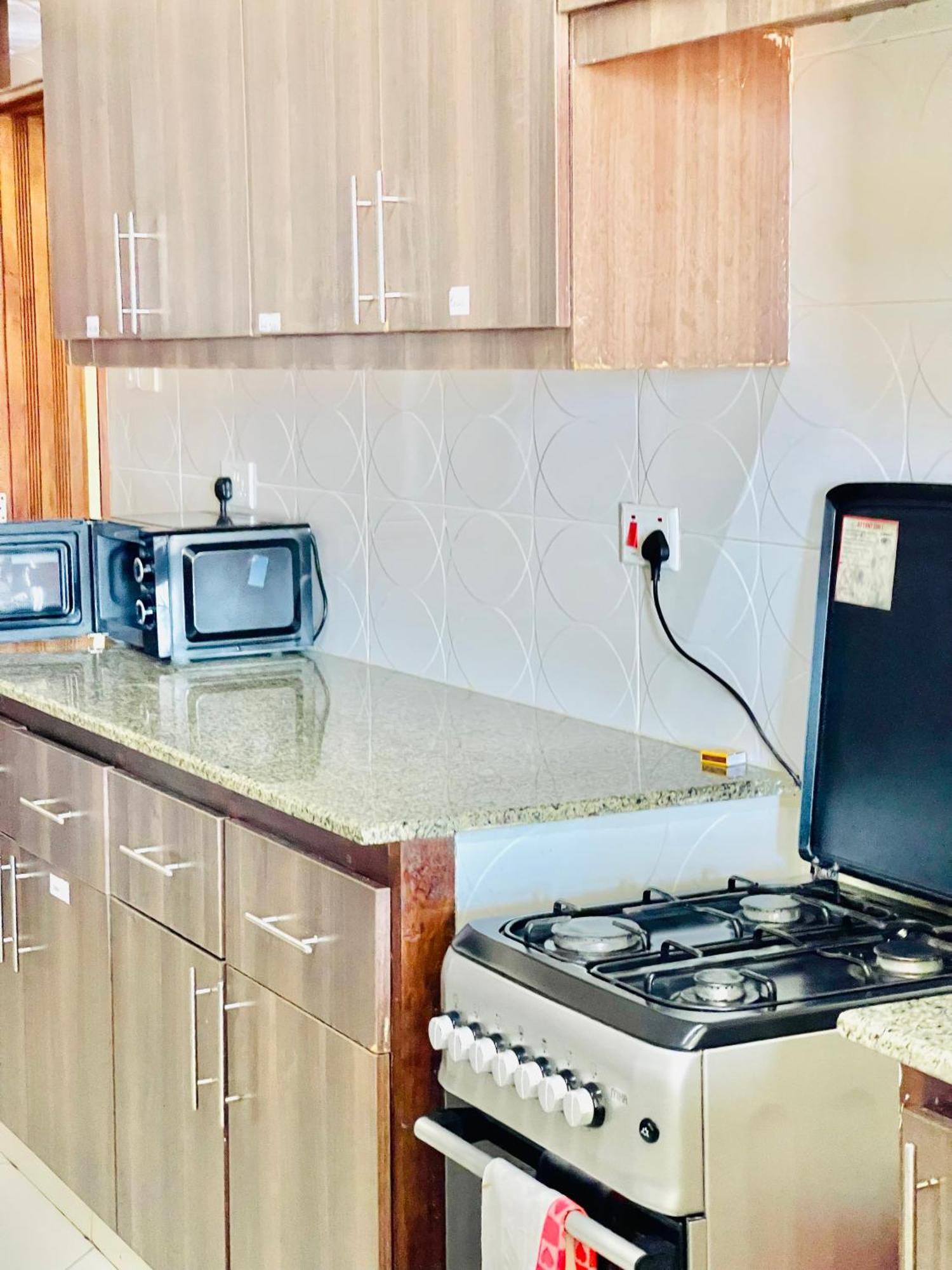 Elna'S Nyali - Work & Unwind - Pool, Sea Views, Ac & Fast Wi-Fi Mombasa Exterior foto