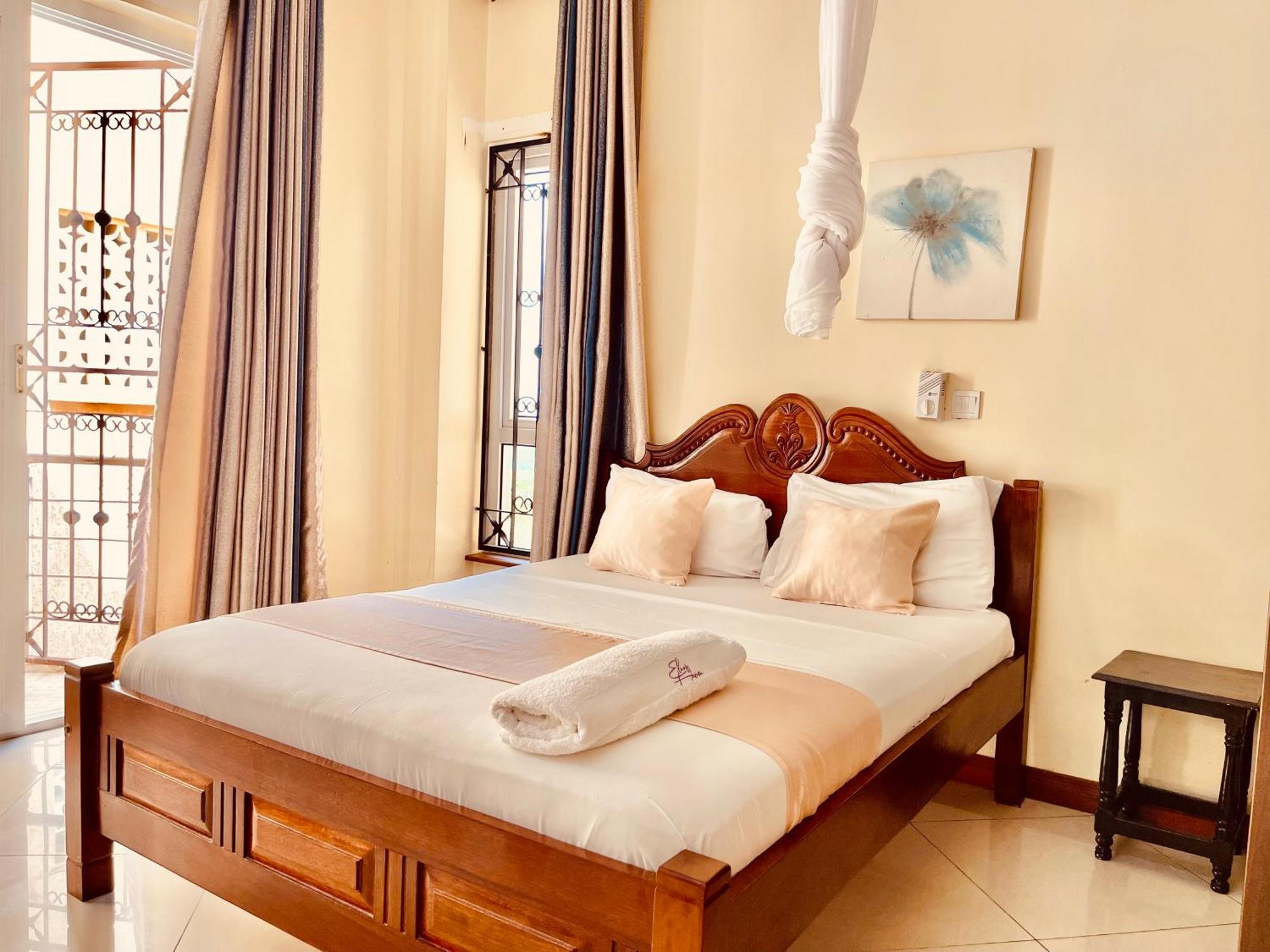 Elna'S Nyali - Work & Unwind - Pool, Sea Views, Ac & Fast Wi-Fi Mombasa Exterior foto